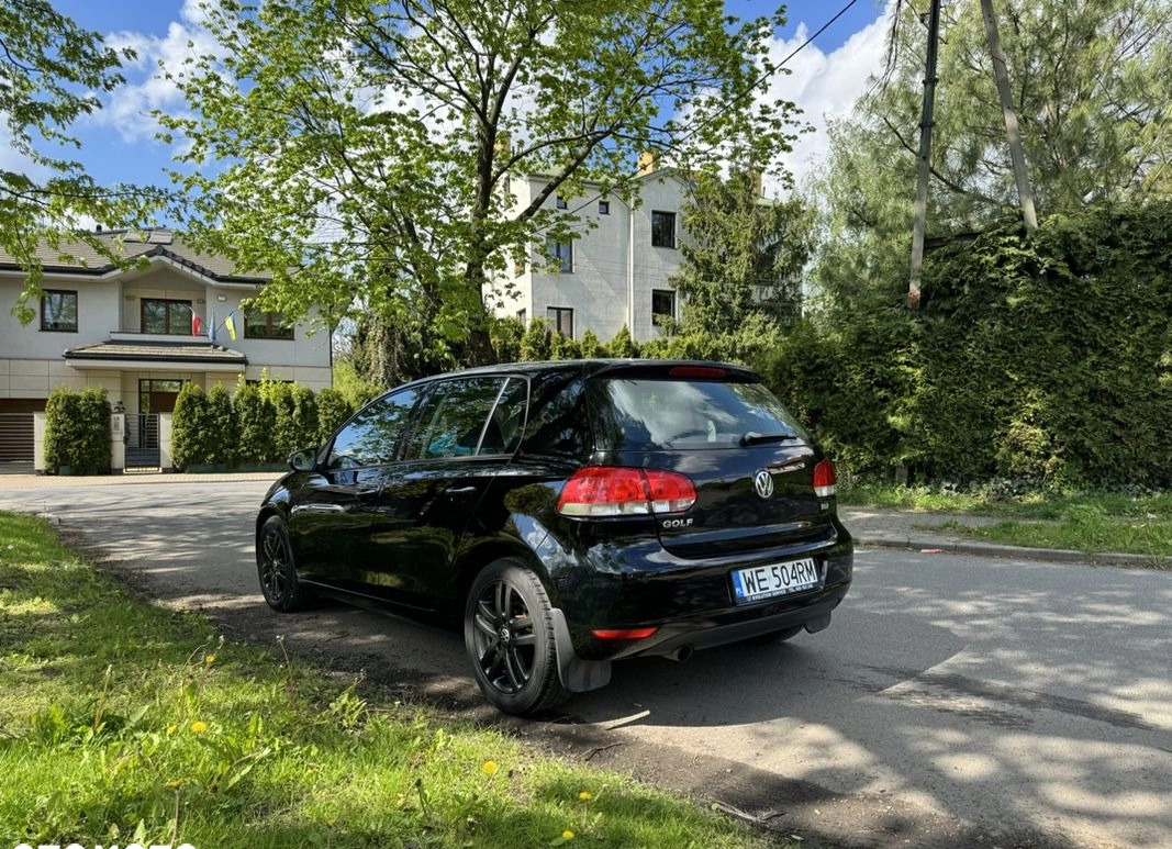 Volkswagen Golf cena 22500 przebieg: 233714, rok produkcji 2010 z Warszawa małe 67